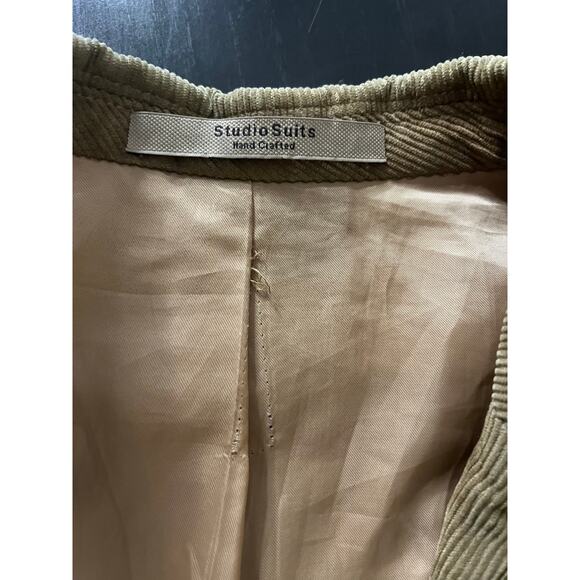 StudioSuits Hand-Crafted Men's Corduroy Blazer in Olive Green - Picture 13 of 16